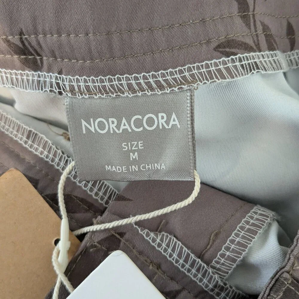 NORACORA, NWT Brown Floral High Rise Lightweight Poly Straight Jeans; Size M